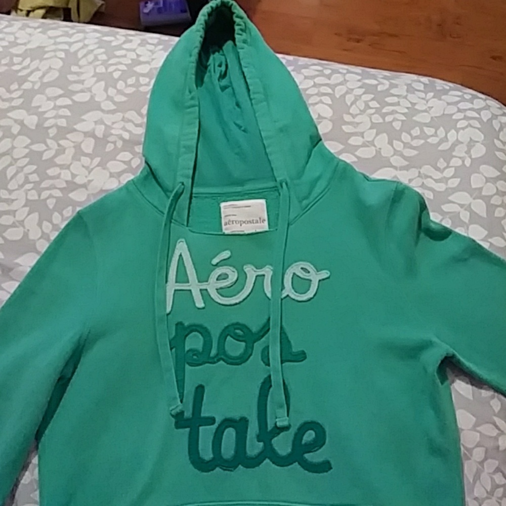 Pullover hoodie